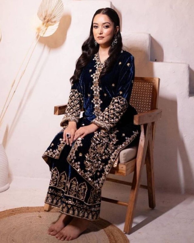 Designer Neavy Blue Malmal Velvet Embroidery Work Pakistani Suit