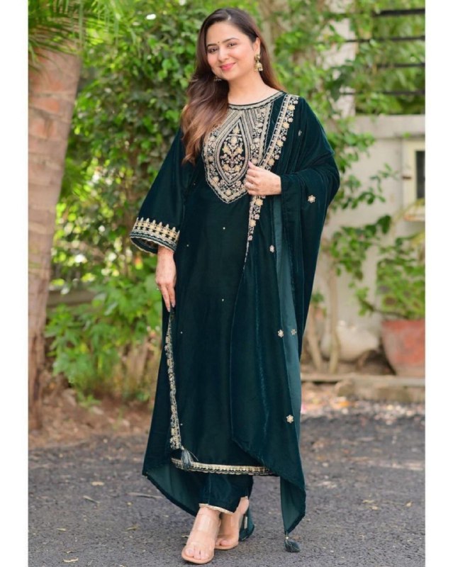 Ready To Wear Dark Green Micro Velvet Embroidery Work Pakistani Suit With Dupatta