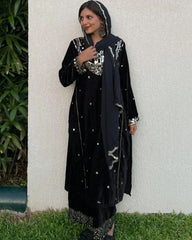 Desinger Micro Velvet Embroidery Work Pakistani Pant Suit With Dupatta