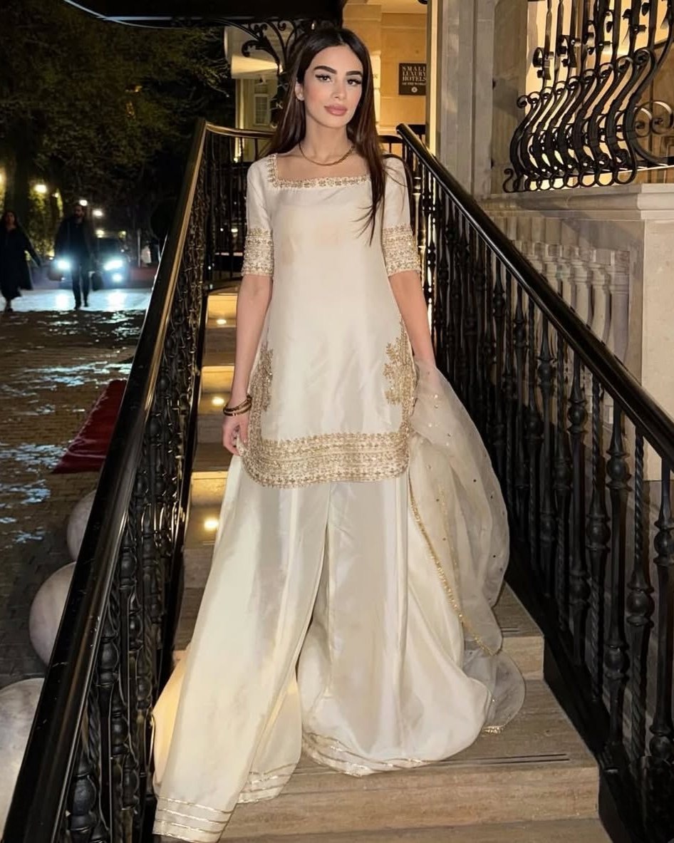 Ready To Wear White Natural Crep Silk Embroidery Palazo Kurti With Dupatta