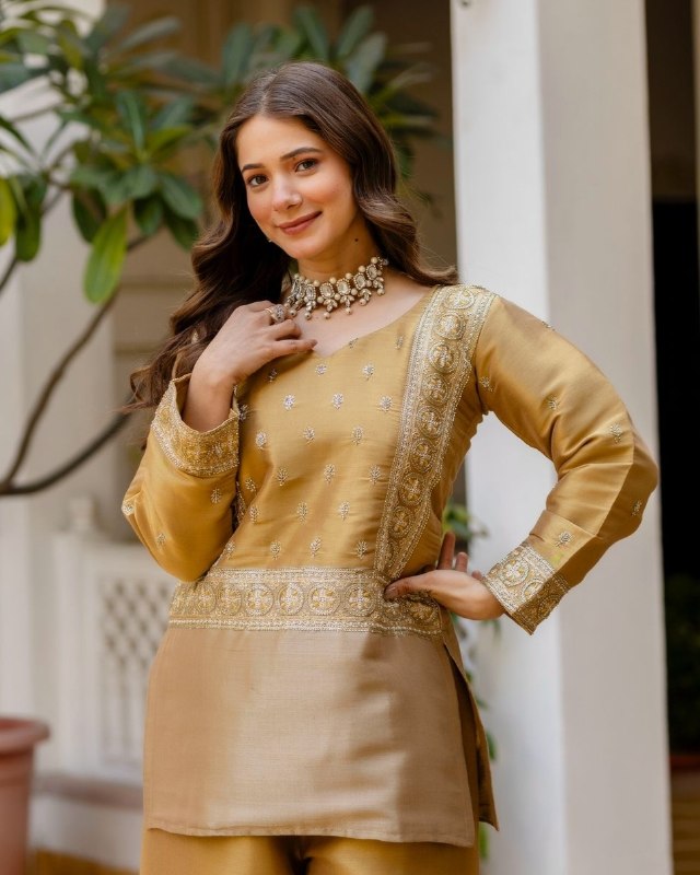 Ready To Wear Golden Beige Banarasi Viscos Silk Embroidery Palazo Kurti With Dupatta
