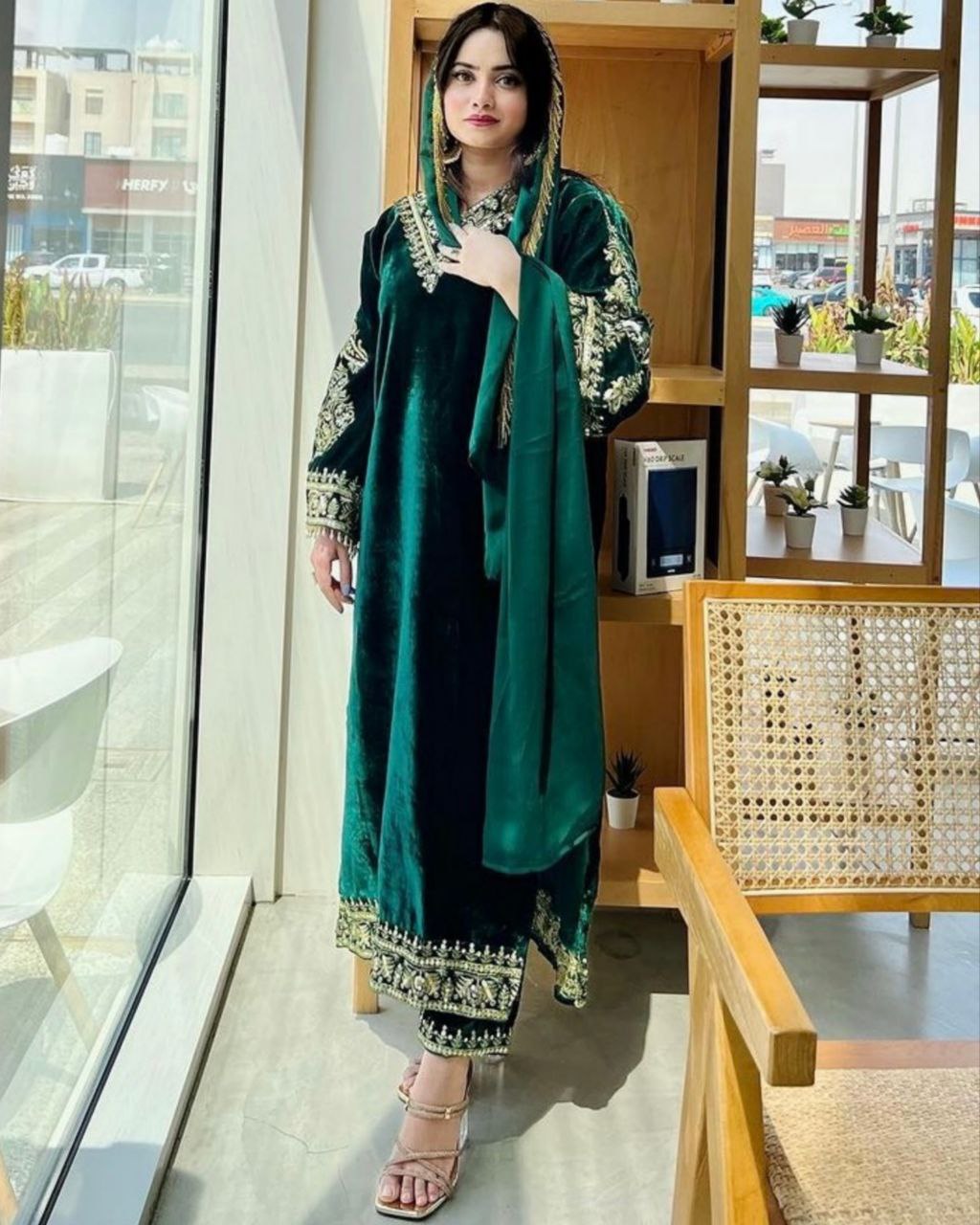 Designer Green Viscose Velvet Embroidery Work Pakistani Suit With Dupatta