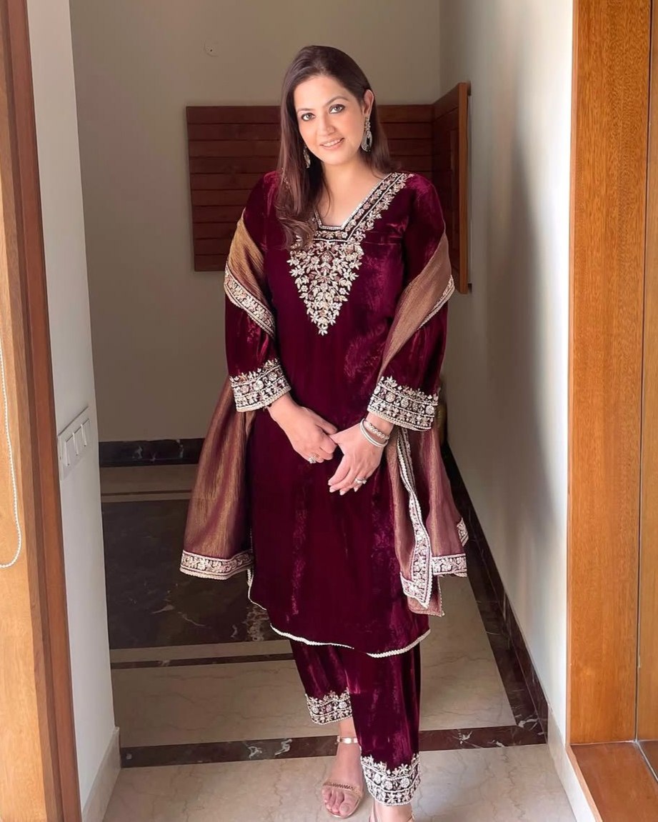 Exclusive Wine Maroon Premium Velvet Suit With Dupatta