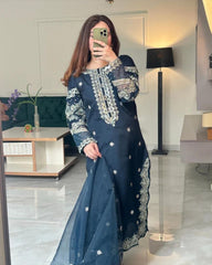 Exclusive Morpinch Crep Silk Embroidery Work Pant Suit With Dupatta