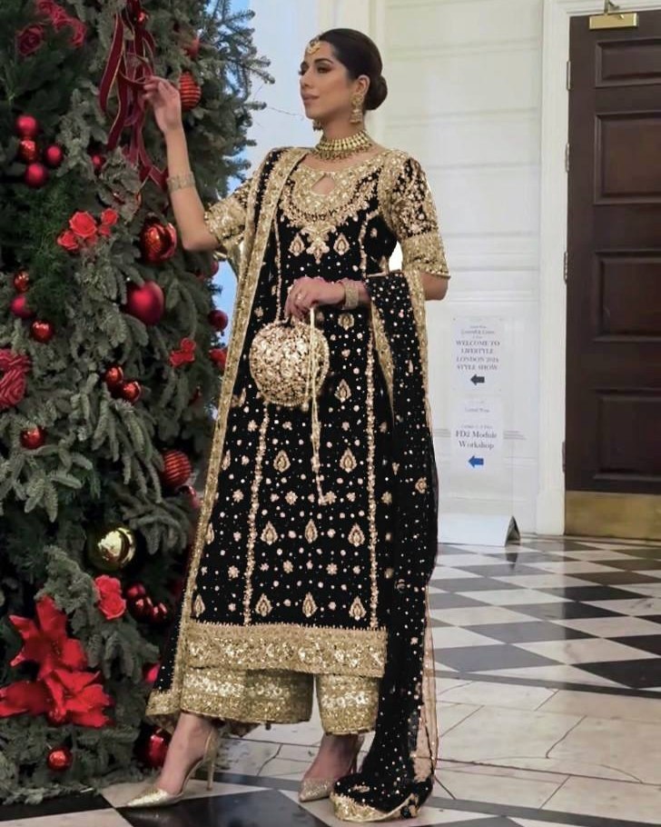 Soft Georgette Embroidery Work Pakistani Pant Suit With Dupatta