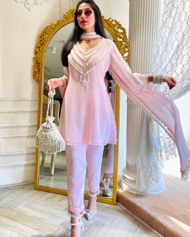 Ready To Wear Baby Pink Maslin Silk Heavy Lace Work Pant Suit With Dupatta