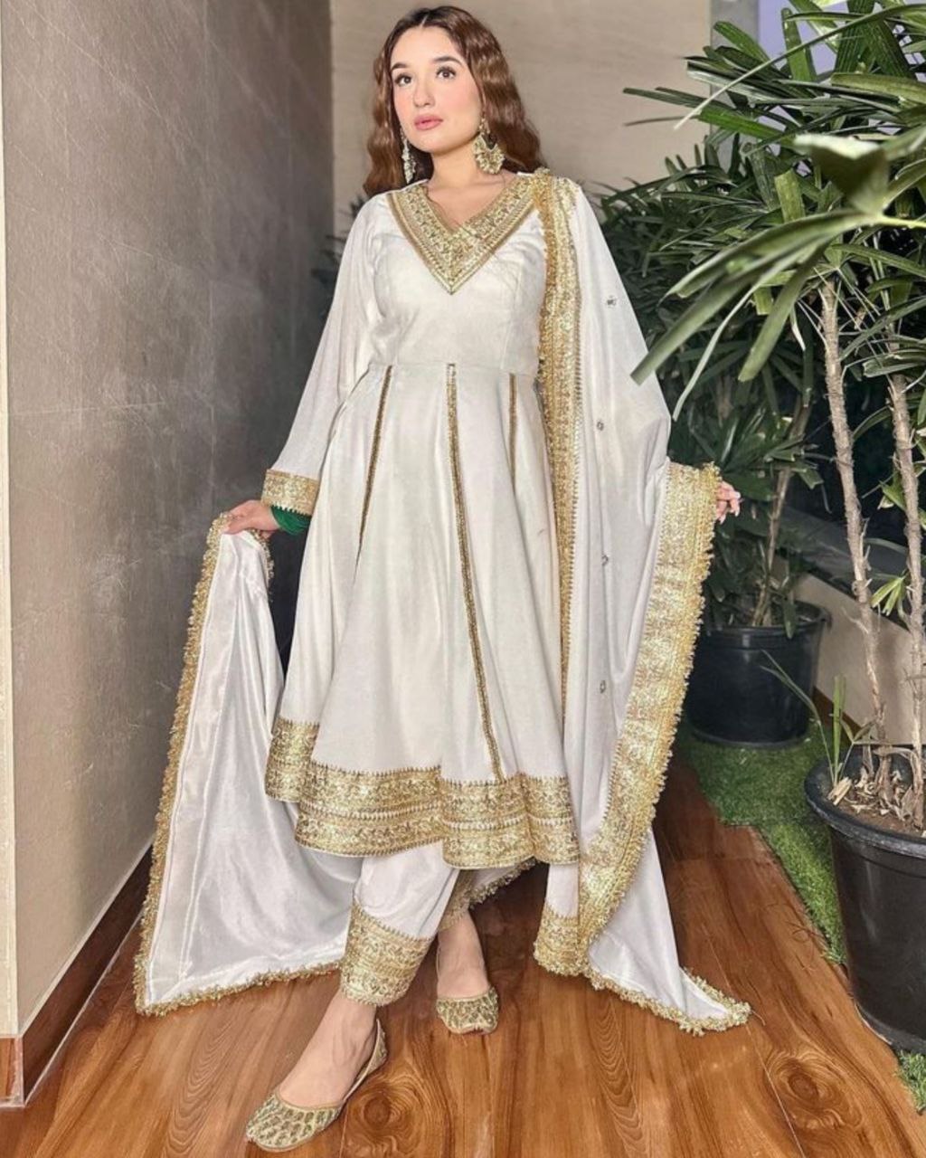 Ready To Wear Off White Heavy Satin Embroidery Work Pant Suit With Dupatta