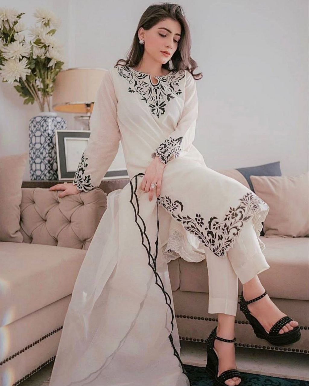 Ready To Wear Off White Faux Georgette Embroidery Work Pakistani Suit With Dupatta