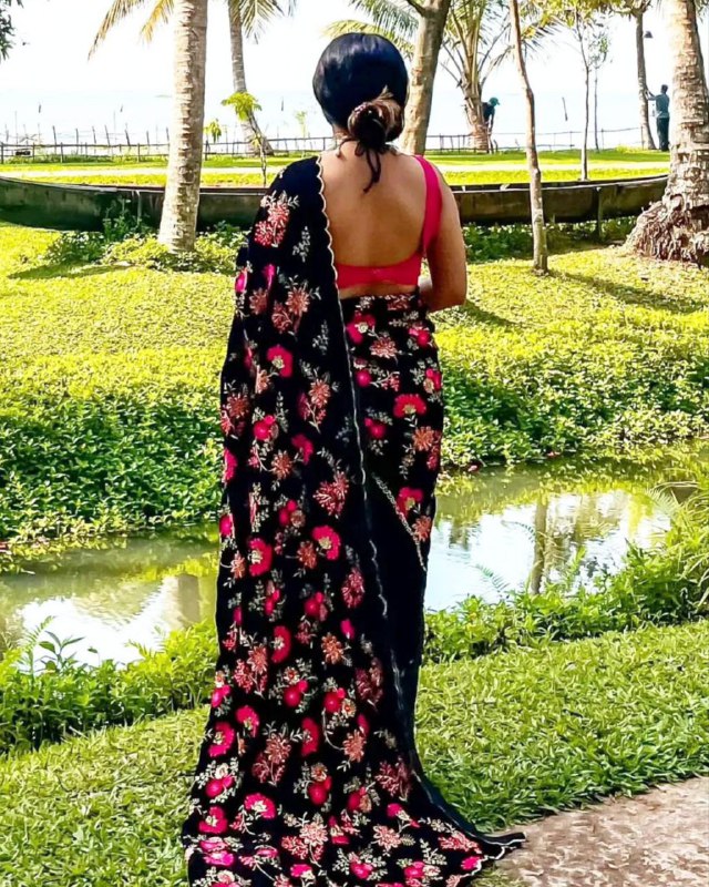 Designer Velvet Embroidered Work Black Saree With Pink Blouse