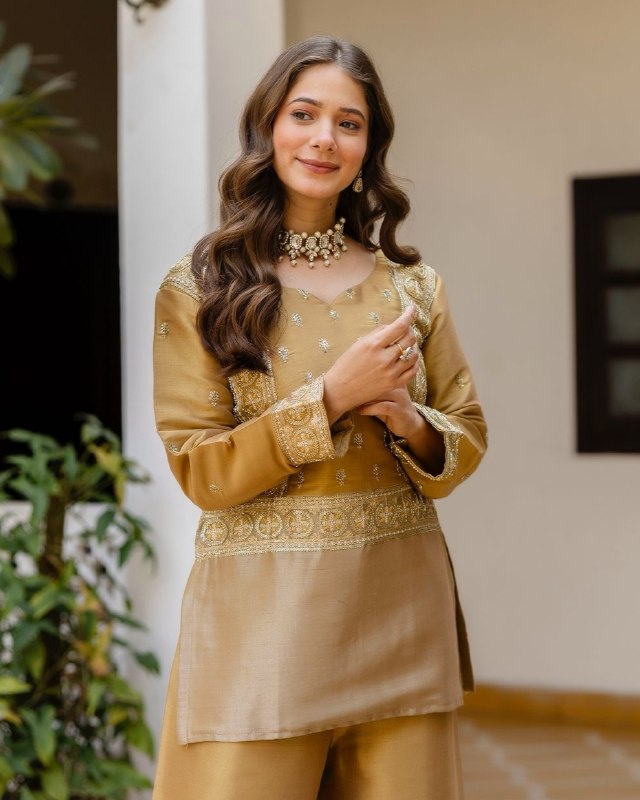 Ready To Wear Golden Beige Banarasi Viscos Silk Embroidery Palazo Kurti With Dupatta