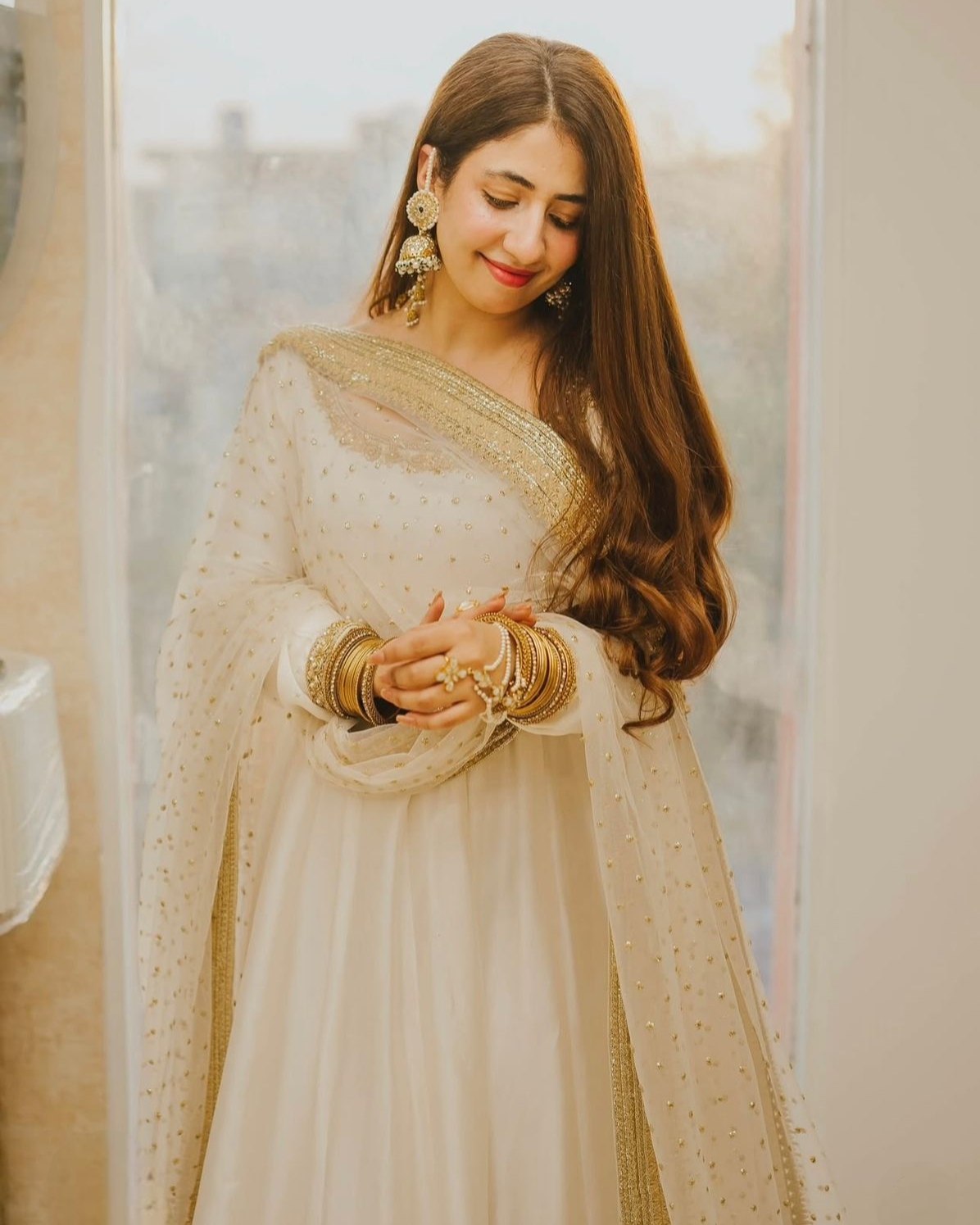 Exclusive White Chinon Silk Embroidery Gown Pent Whit Dupatta