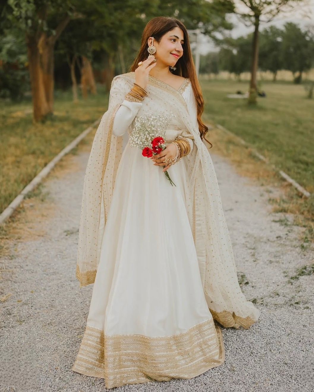 Exclusive White Chinon Silk Embroidery Gown Pent Whit Dupatta